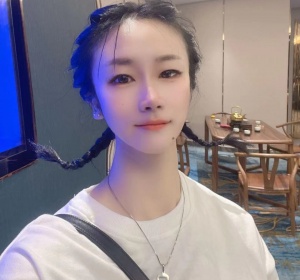 白云-小小红