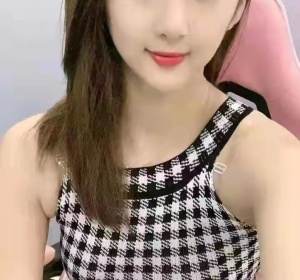 天河餐厅服务员小丽