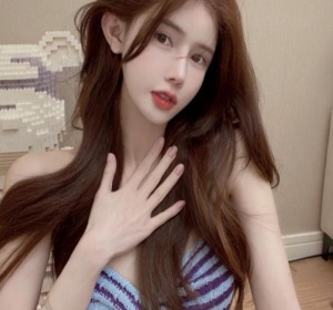 上海叫声淫荡表情很骚，纯欲反差婊