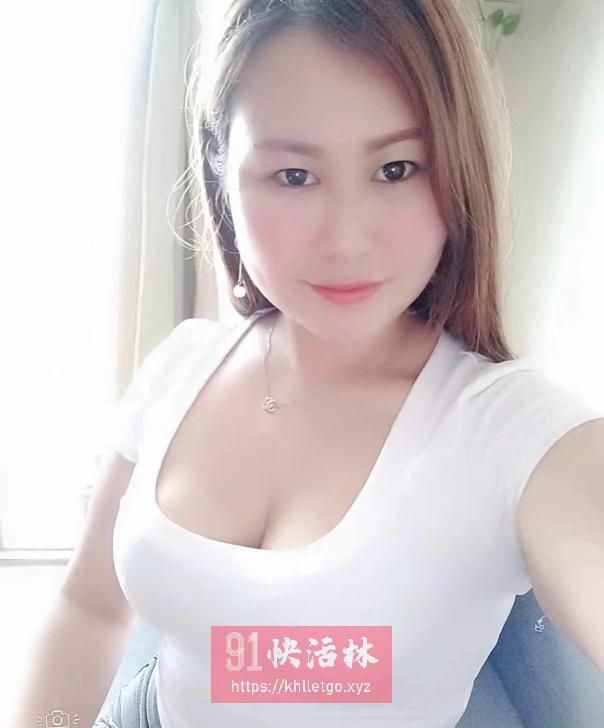 深圳兼职楼凤巨乳师姐 服务