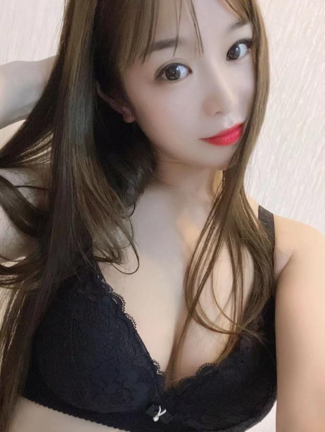 深圳20岁兼职楼凤嫩妹芸芸