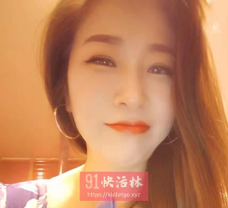 呼市兼职楼凤玲玲 身材不错