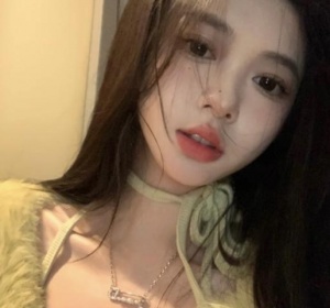 上海温柔妹子B是真心粉嫩好看.看着就想舔