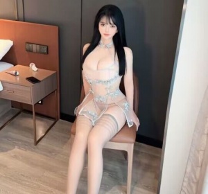 厦门模特空姐小纯洋酒