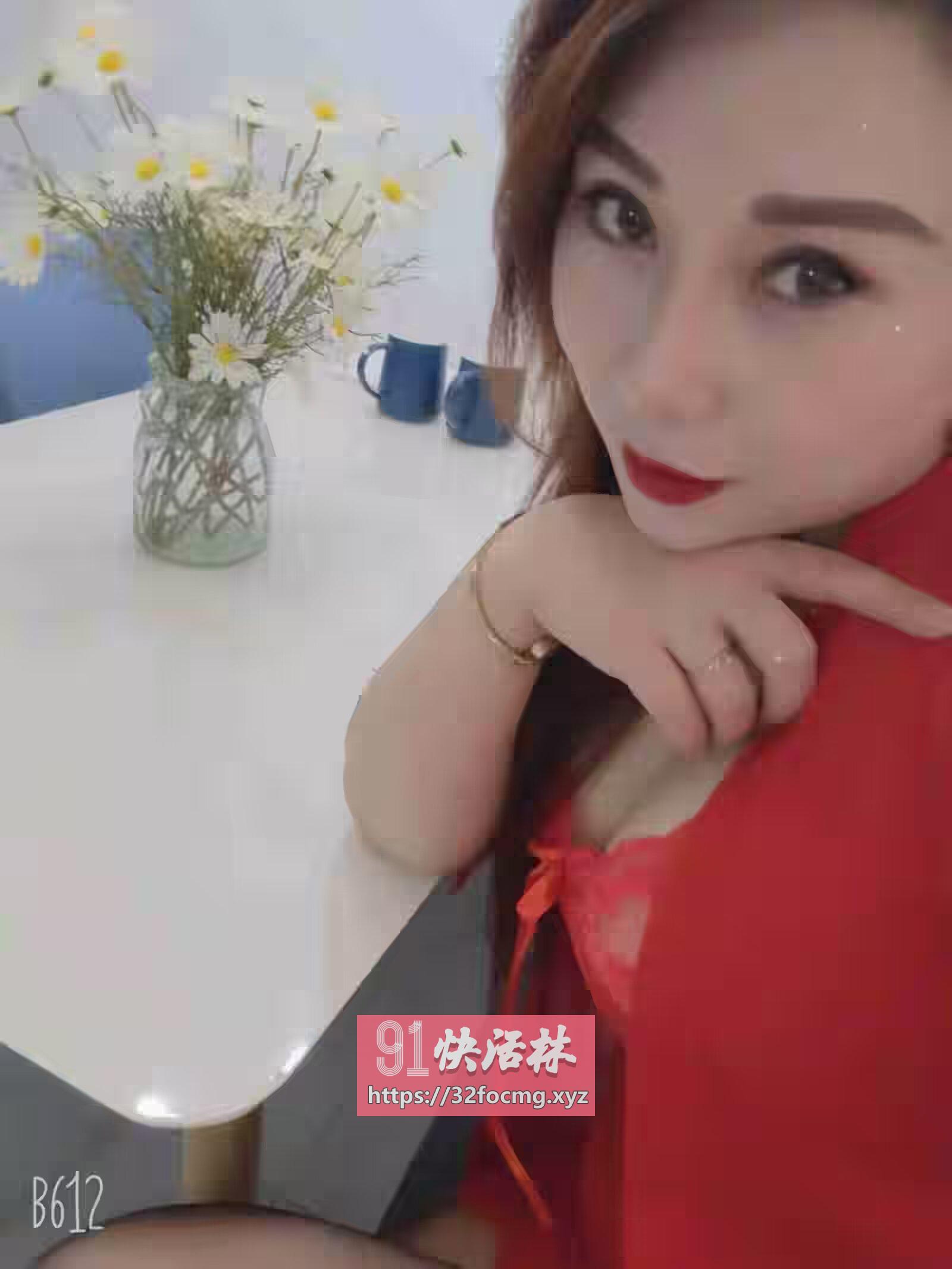 郑州管城风骚熟女兼职楼凤