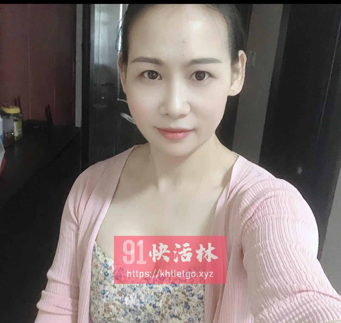 深圳罗湖东门长腿丝袜少妇兼职楼凤