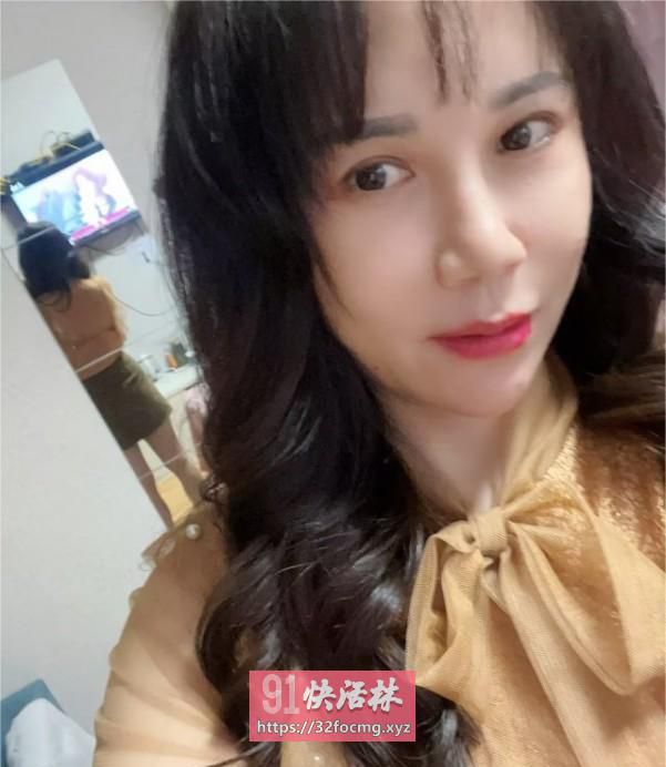 青岛美熟女梦琪兼职楼凤