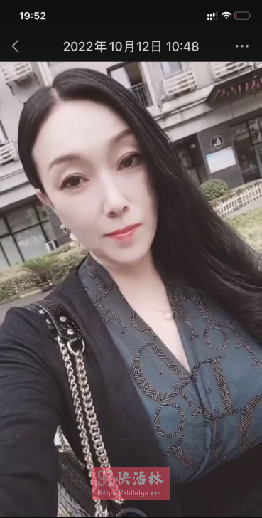 武汉身材无敌的兼职楼凤熟女