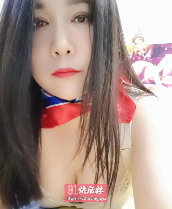 郑州妩媚迷人的妹子兼职楼凤