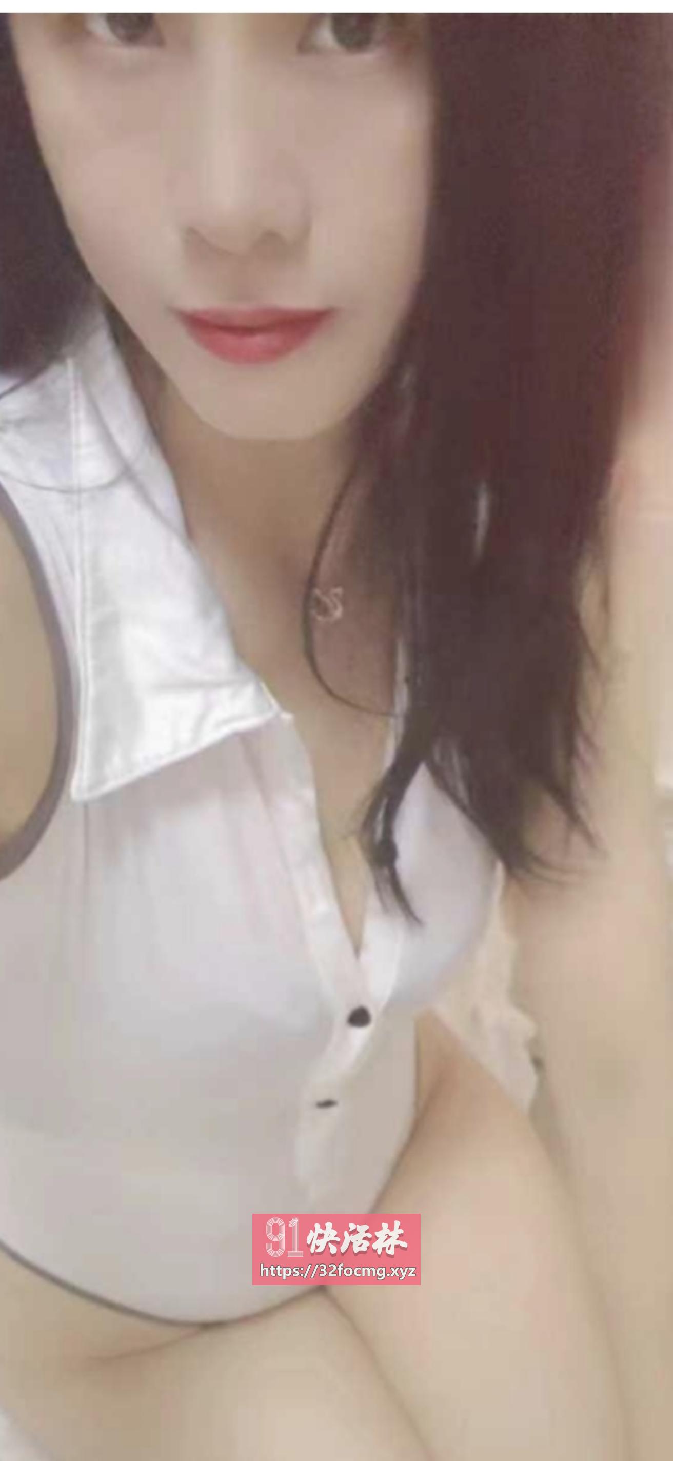 昆明兼职楼凤小骚妇一个