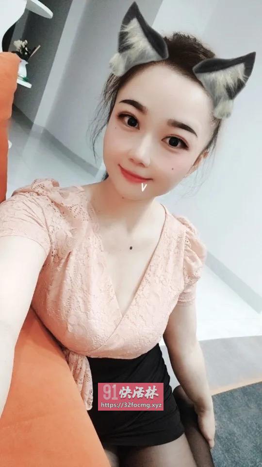 上海性感大胸少妇兼职楼凤