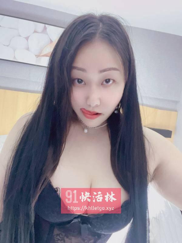 武汉光谷妩媚风骚兼职楼凤大胸妹