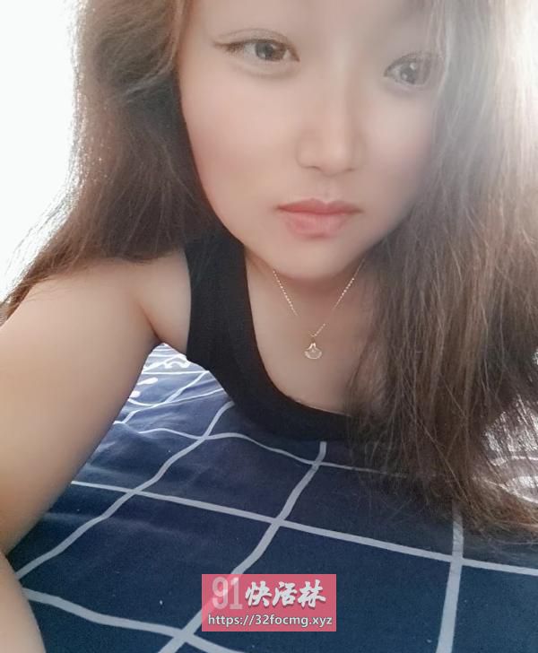 天津河东居家小熟妇兼职楼凤