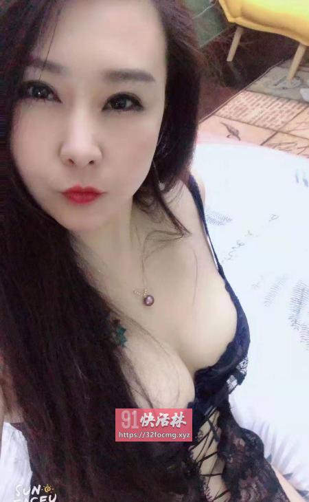 济南大胸姐小兔兼职楼凤