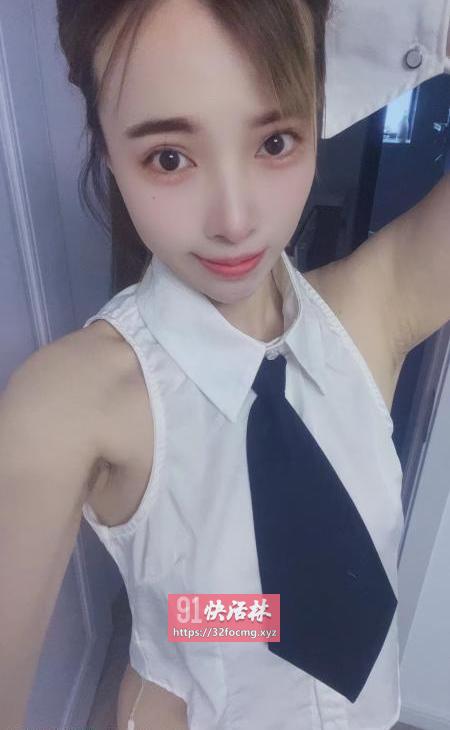 天津体验嫩逼玲珑兼职楼凤