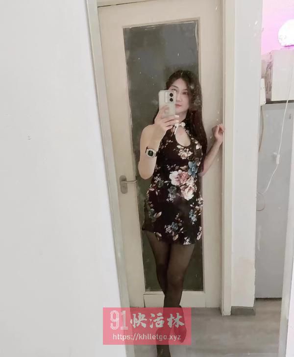 上海再约服务不错的熟女兼职楼凤