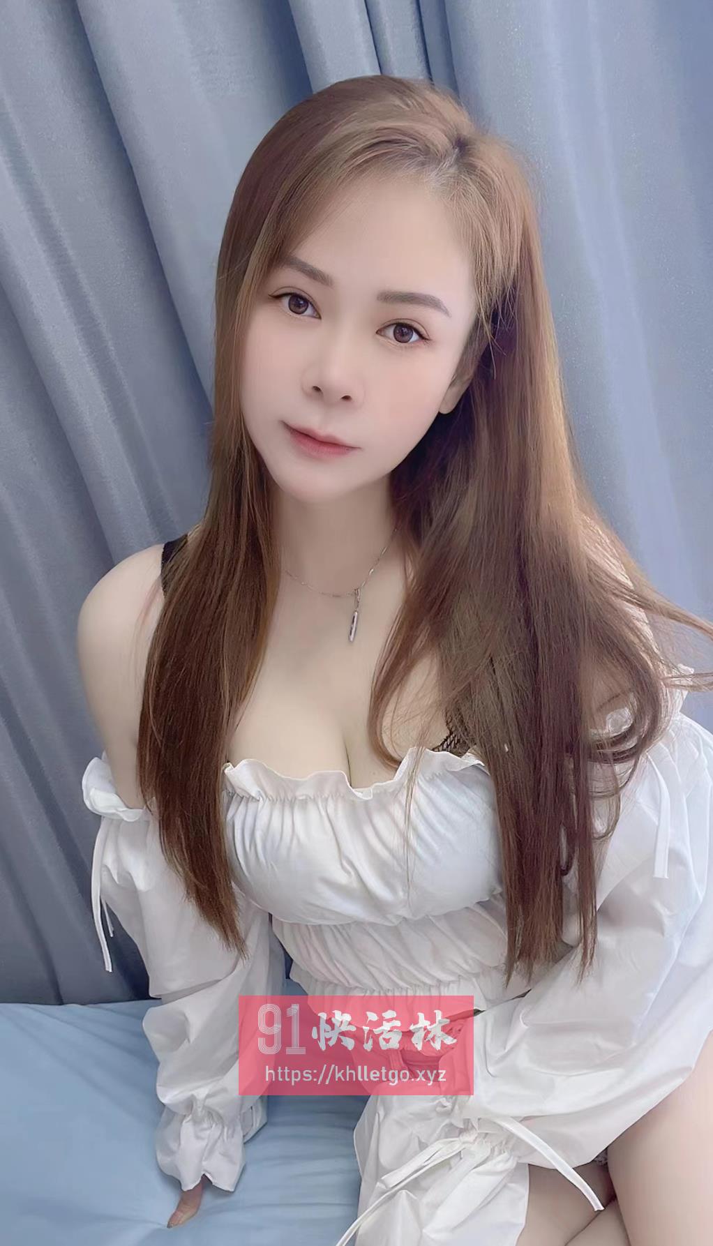 广州成熟美乳小少妇兼职楼凤