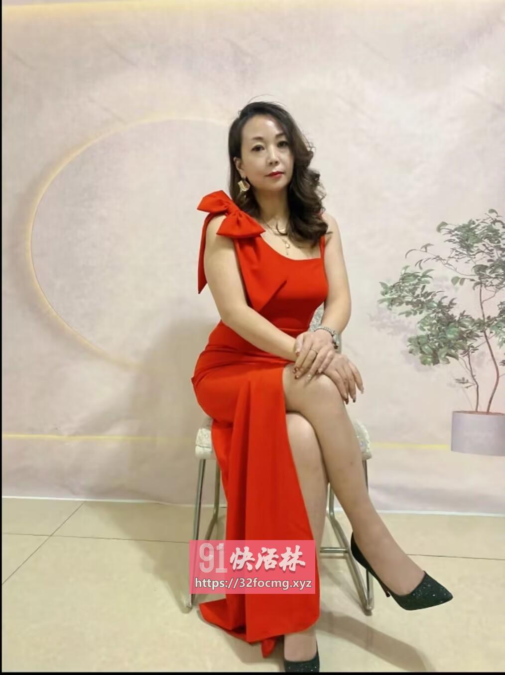 南通叠石桥性感少妇兼职楼凤