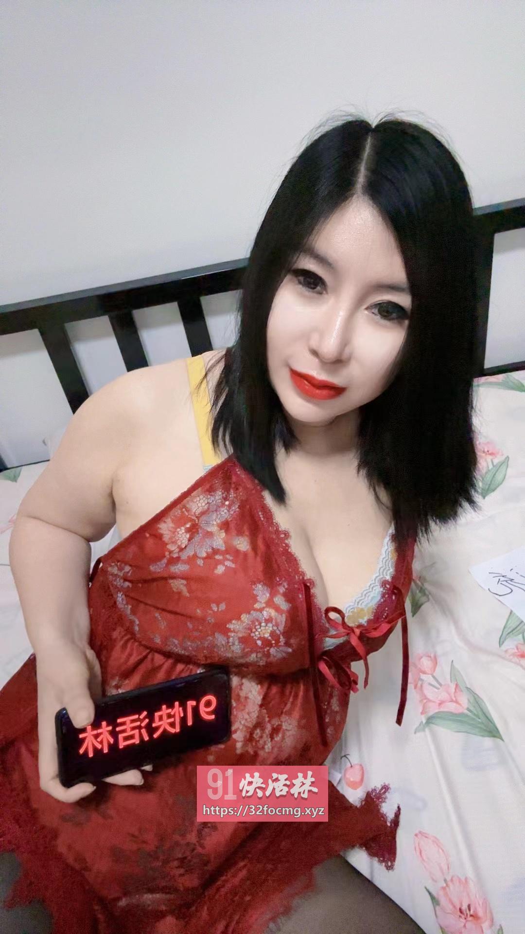 杭州西湖区偶遇老熟女兼职楼凤