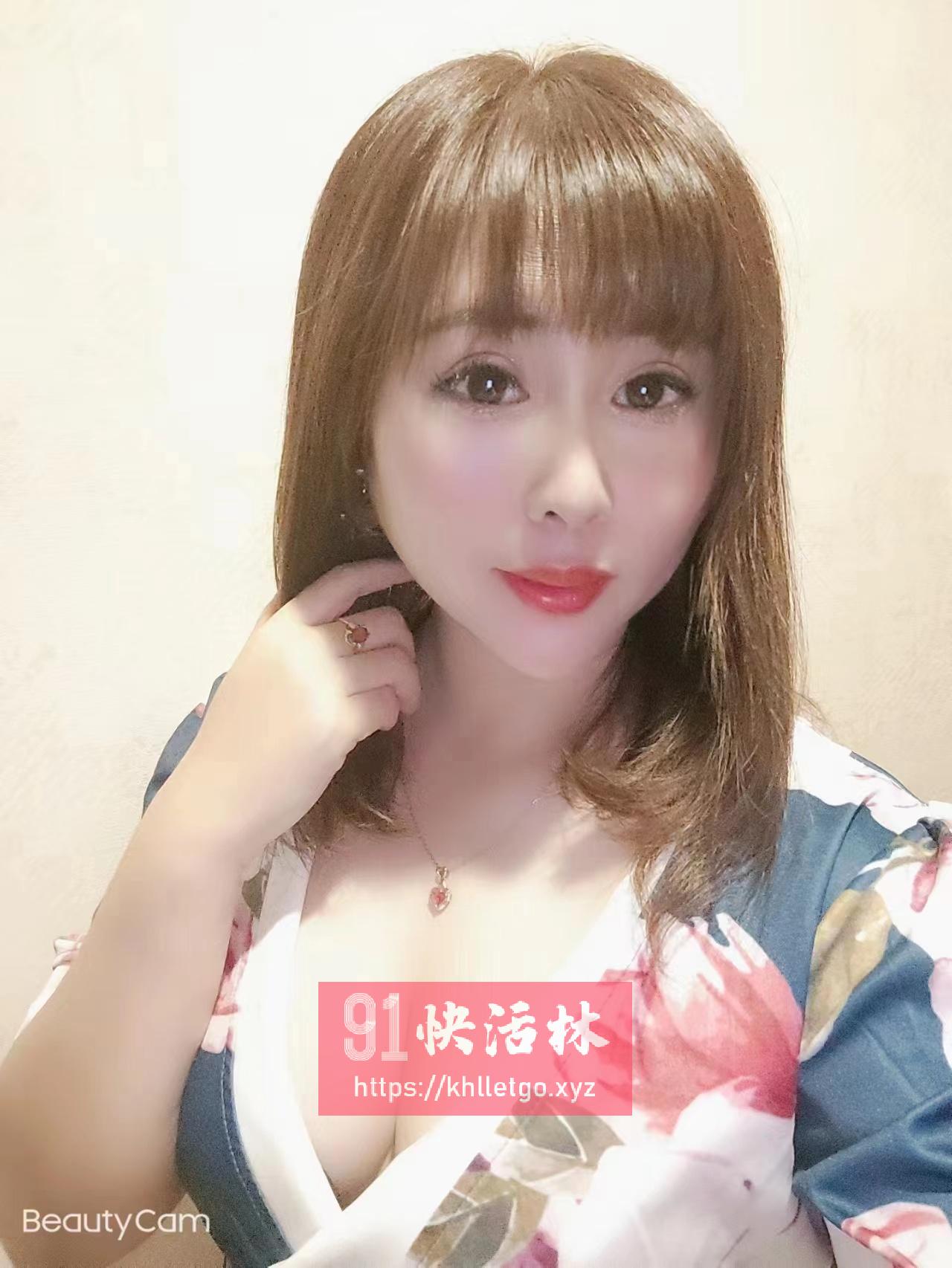 石家庄风骚的兼职楼凤小少妇。