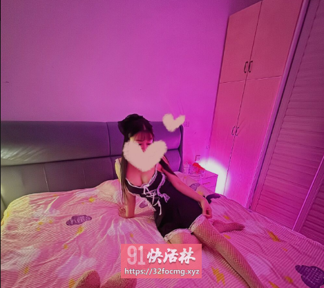 重庆肥臀轻熟女小妮兼职楼凤