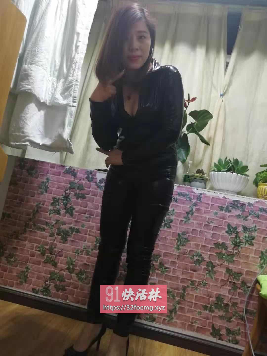 昆明情趣熟女兼职楼凤