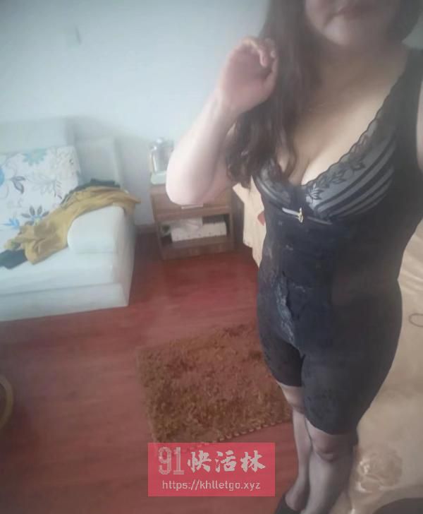 昆明体验兼职楼凤大胸熟女