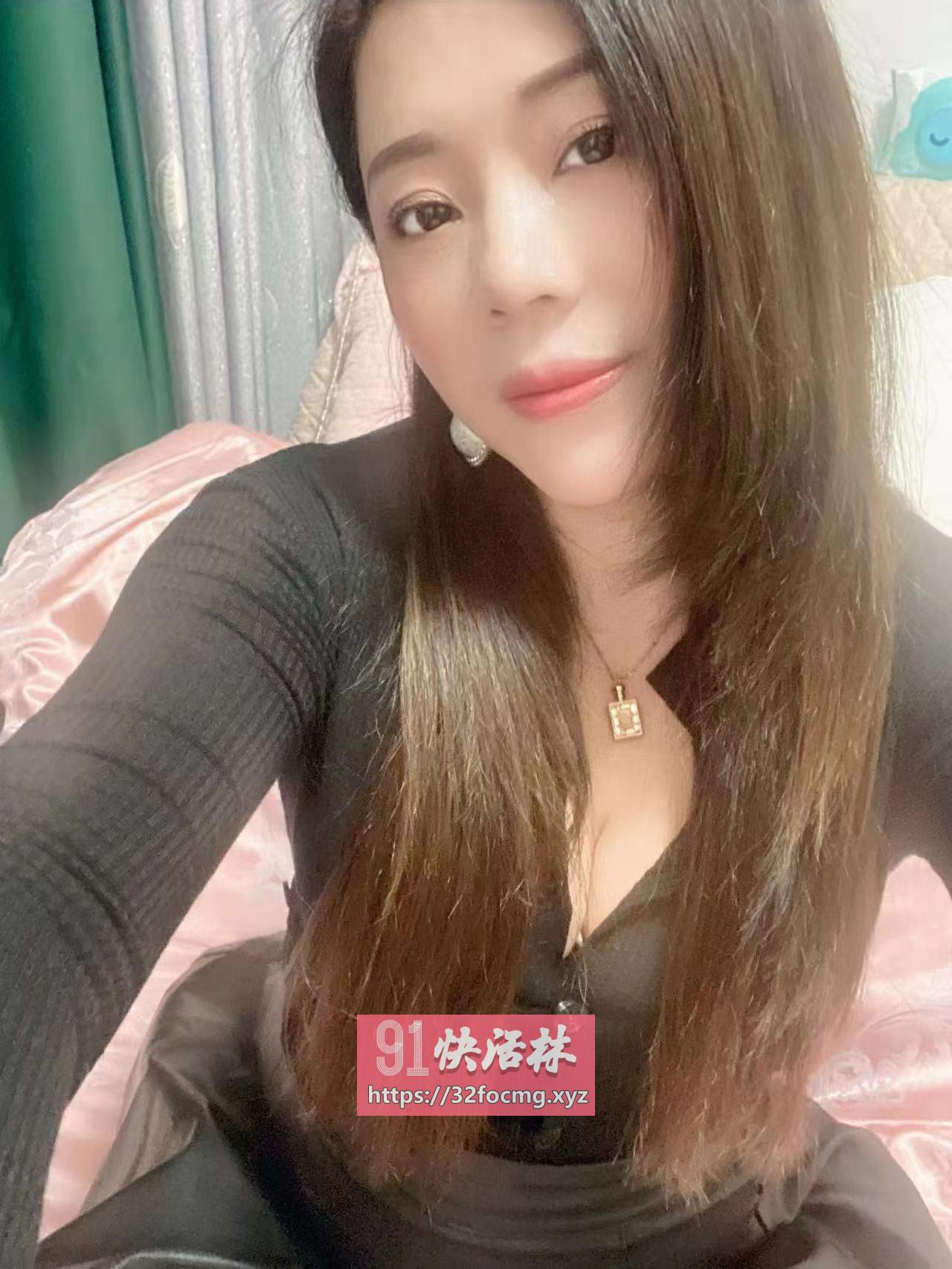 云南昆明大屁股少妇兼职楼凤