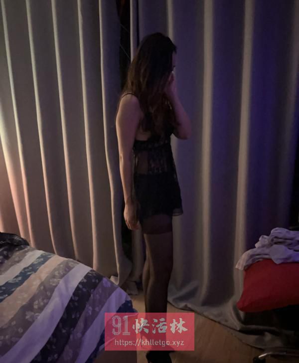 南京兼职楼凤美女宠物美容师恩恩