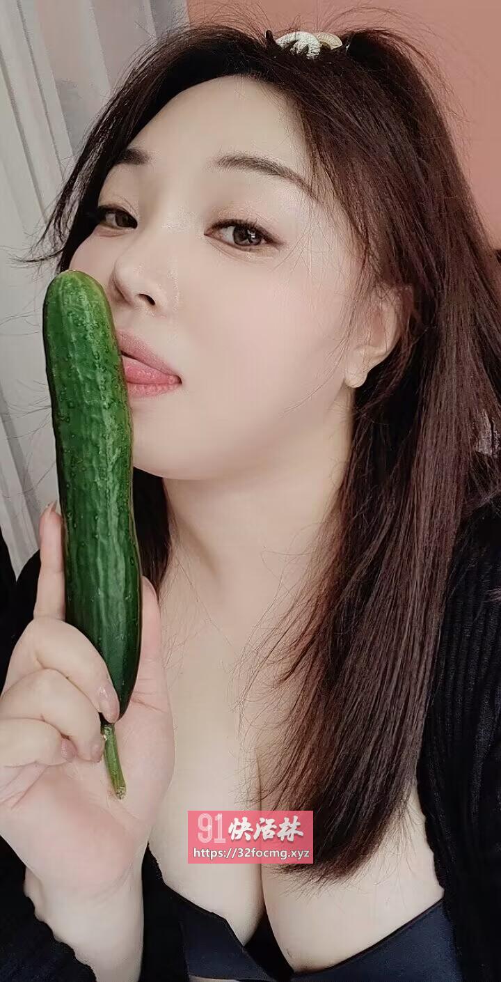 上海长宁黄瓜小少妇紫萱兼职楼凤