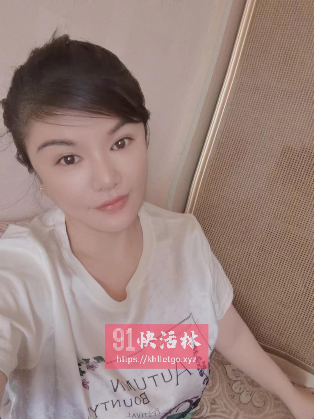 厦门还不错的小少妇兼职楼凤