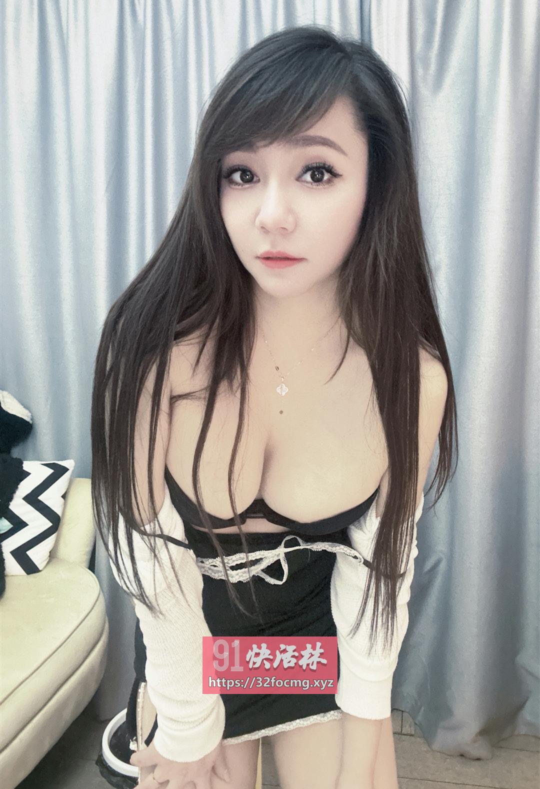 上海风骚大奶美少妇兼职楼凤
