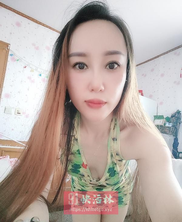 南京服务好的风骚小少妇兼职楼凤