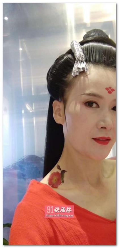 成都气质熟女兼职楼凤