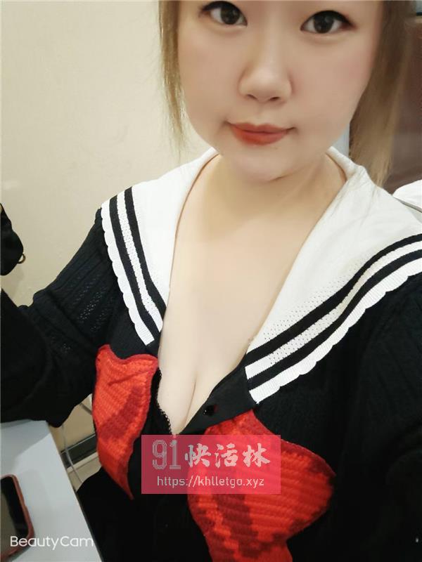 天津超级巨乳胖小妹兼职楼凤