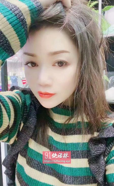 天津河东欲女小露兼职楼凤