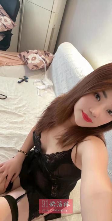 武汉江岸丝袜诱惑兼职楼凤少妇
