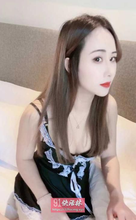 武汉服务系小少妇灵灵兼职楼凤